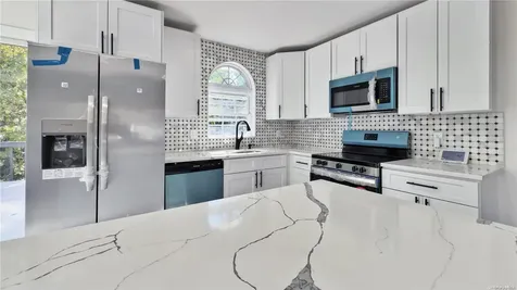 1280 Cambria Street Uniondale NY 11553