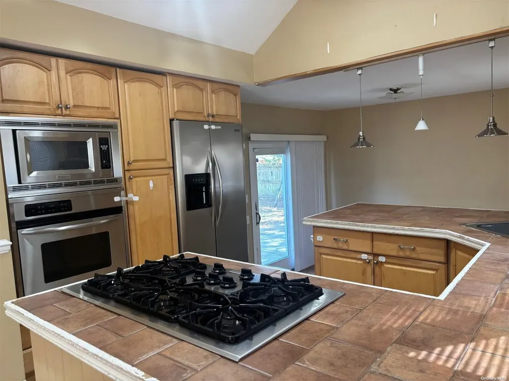 207 Monroe Drive Mastic Beach NY 11951