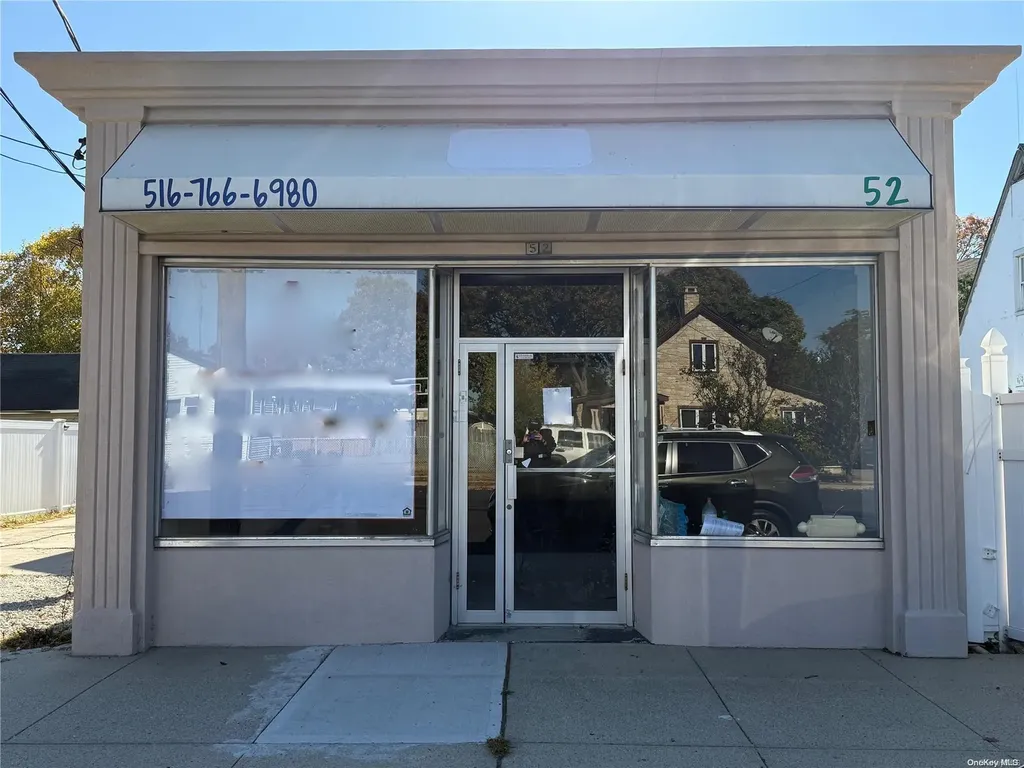 52 Nassau Parkway Oceanside NY 11572