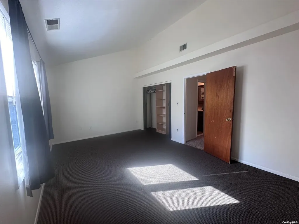 20 Trim Street Bay Shore NY 11706