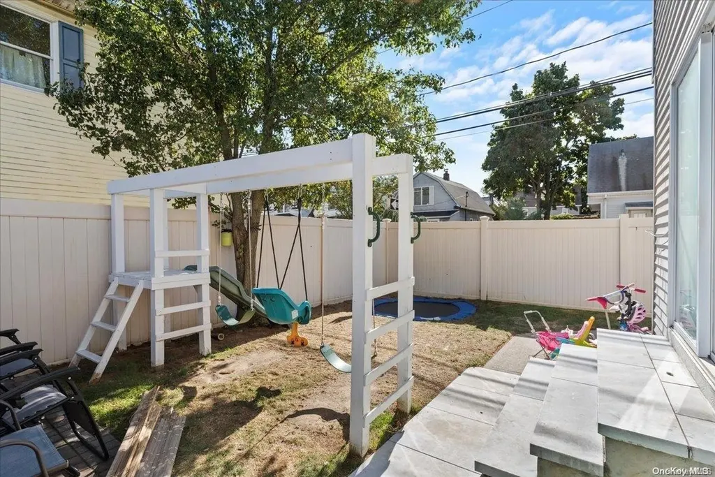 304 Clinton Avenue Cedarhurst NY 11516