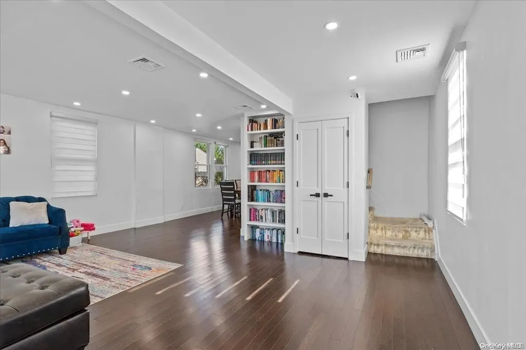 304 Clinton Avenue Cedarhurst NY 11516
