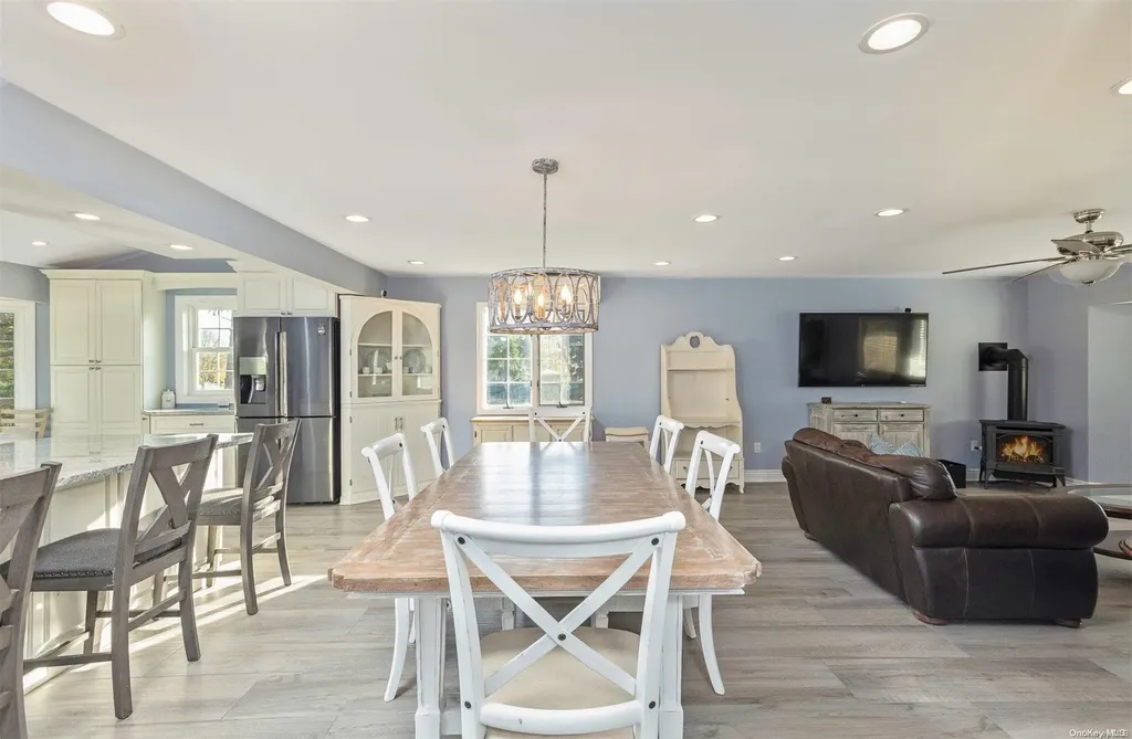 35 Lawrence Drive Nesconset NY 11767