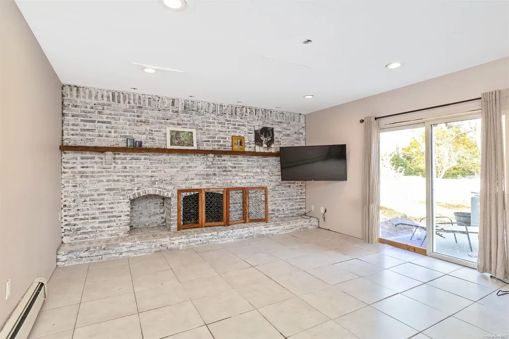 35 Lawrence Drive Nesconset NY 11767