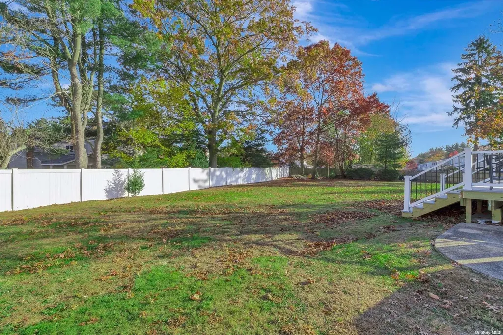35 Lawrence Drive Nesconset NY 11767