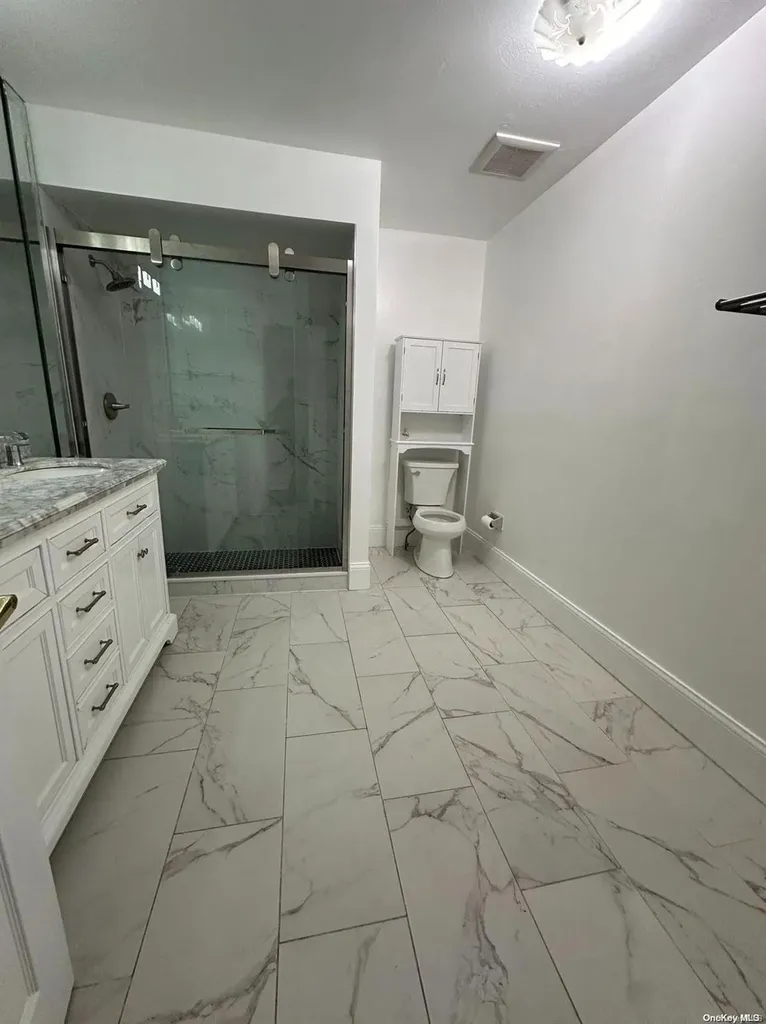 4 Seguine Place Staten Island NY 10312