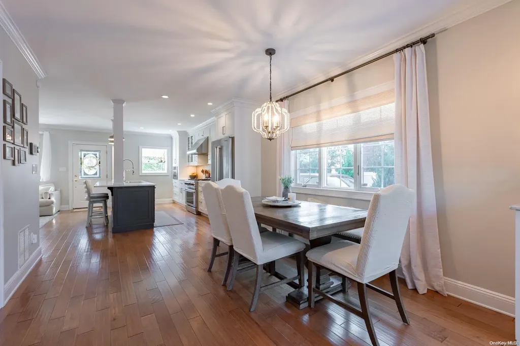 11 Green Avenue Babylon NY 11702
