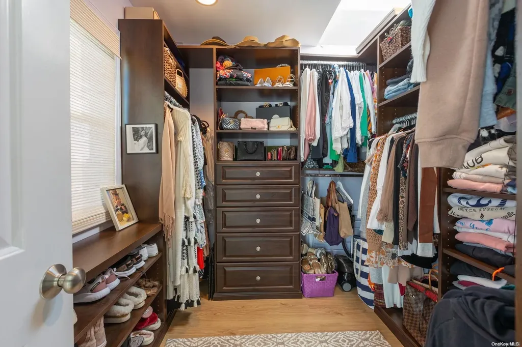 11 Green Avenue Babylon NY 11702