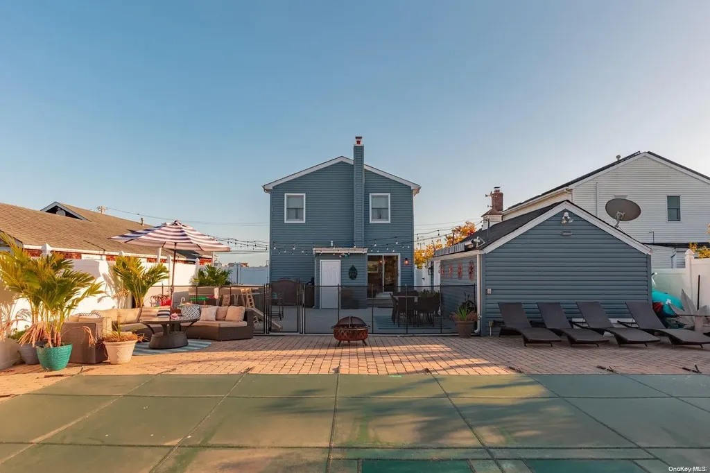 11 Green Avenue Babylon NY 11702