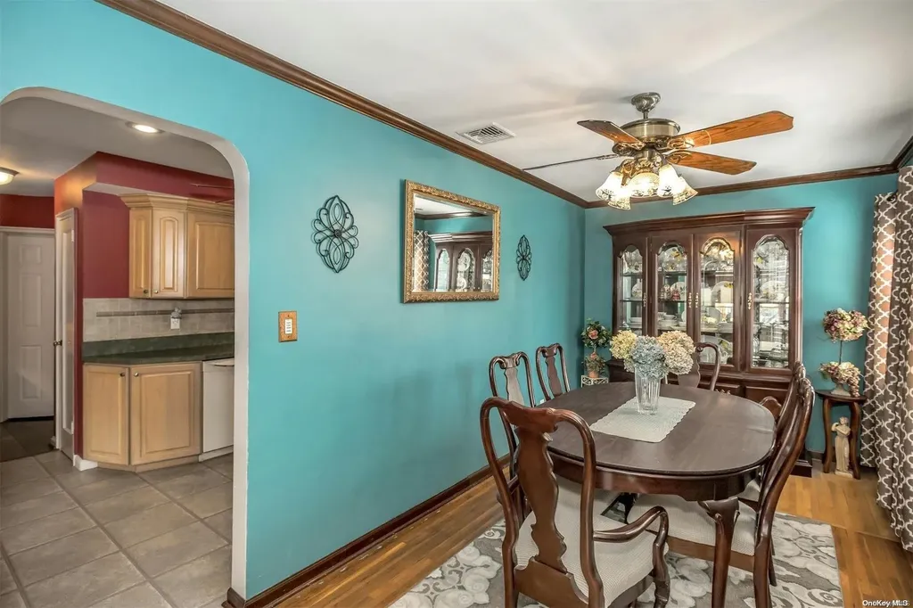 19 White Street Valley Stream NY 11580