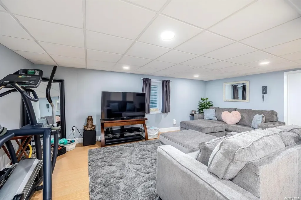 17 Sims Street Patchogue NY 11772