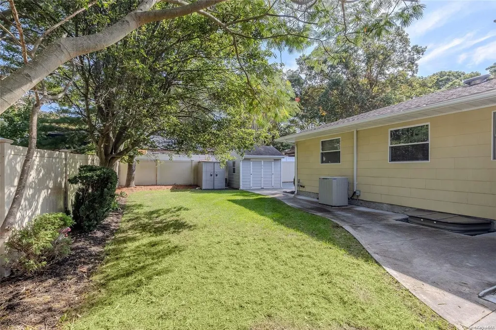 17 Sims Street Patchogue NY 11772