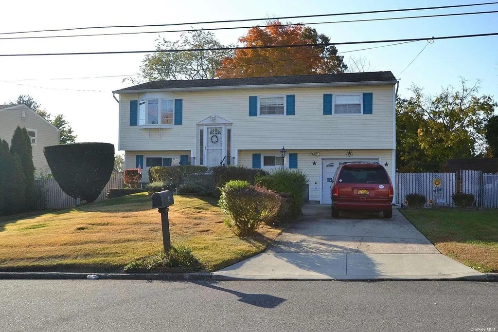 4 Impala Drive Centereach NY 11720