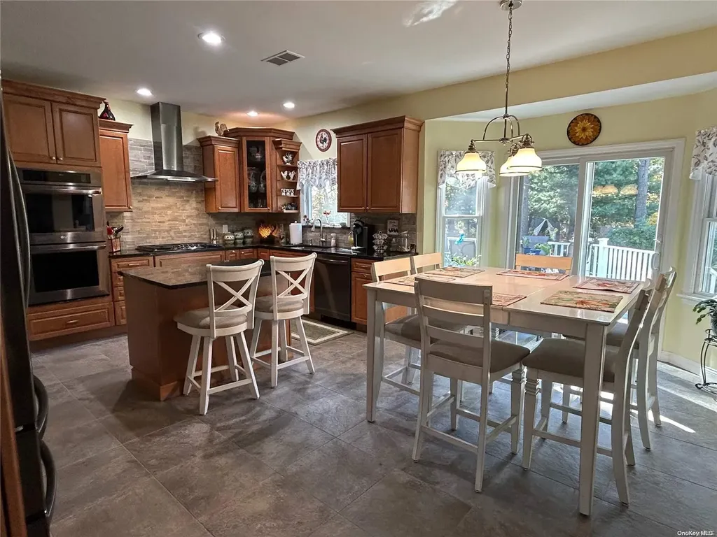 74 Gerard Road Yaphank NY 11980