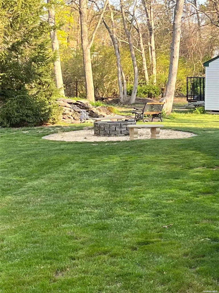 74 Gerard Road Yaphank NY 11980