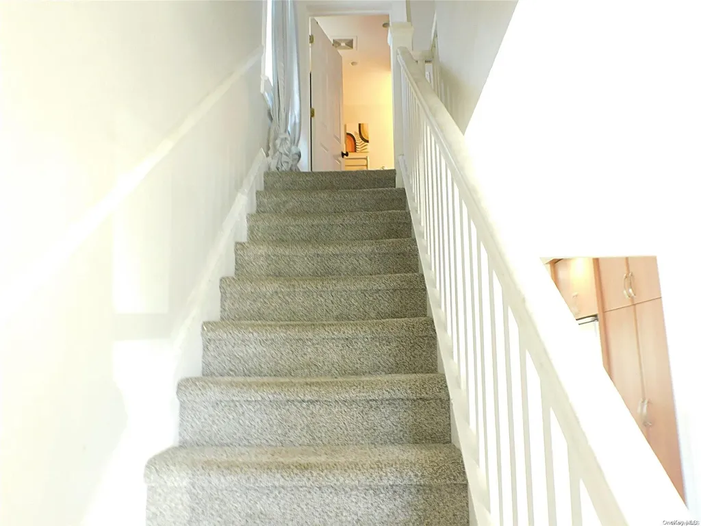 67 E Dean Street Freeport NY 11520