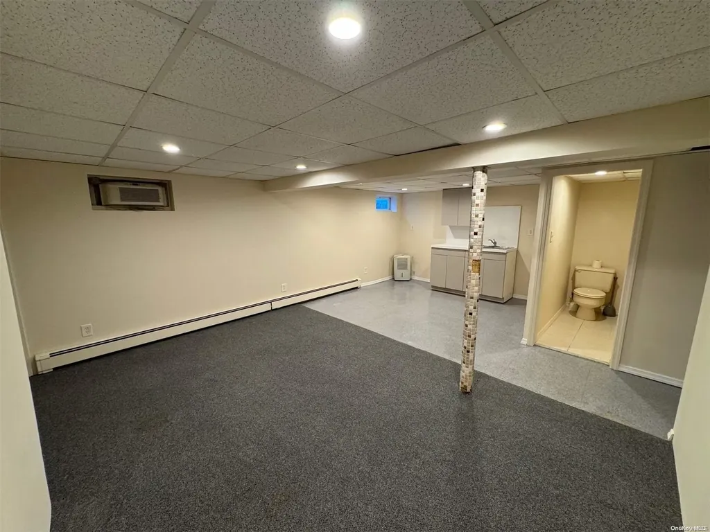 64 Nassau Avenue Plainview NY 11803