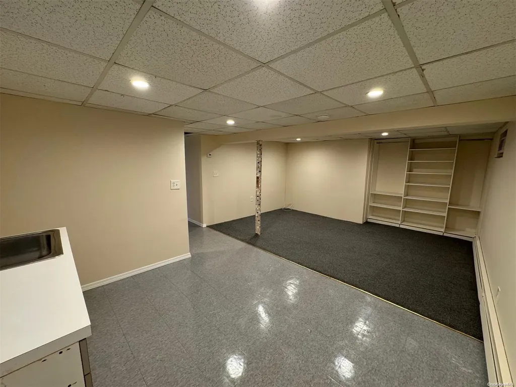 64 Nassau Avenue Plainview NY 11803