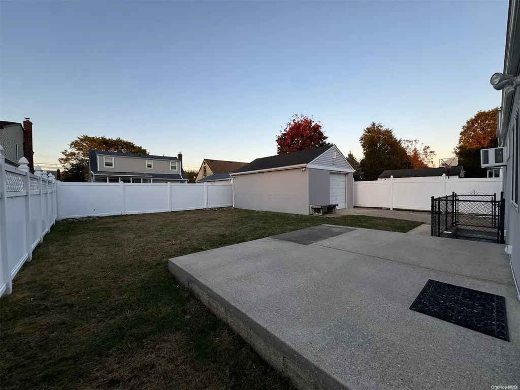 64 Nassau Avenue Plainview NY 11803