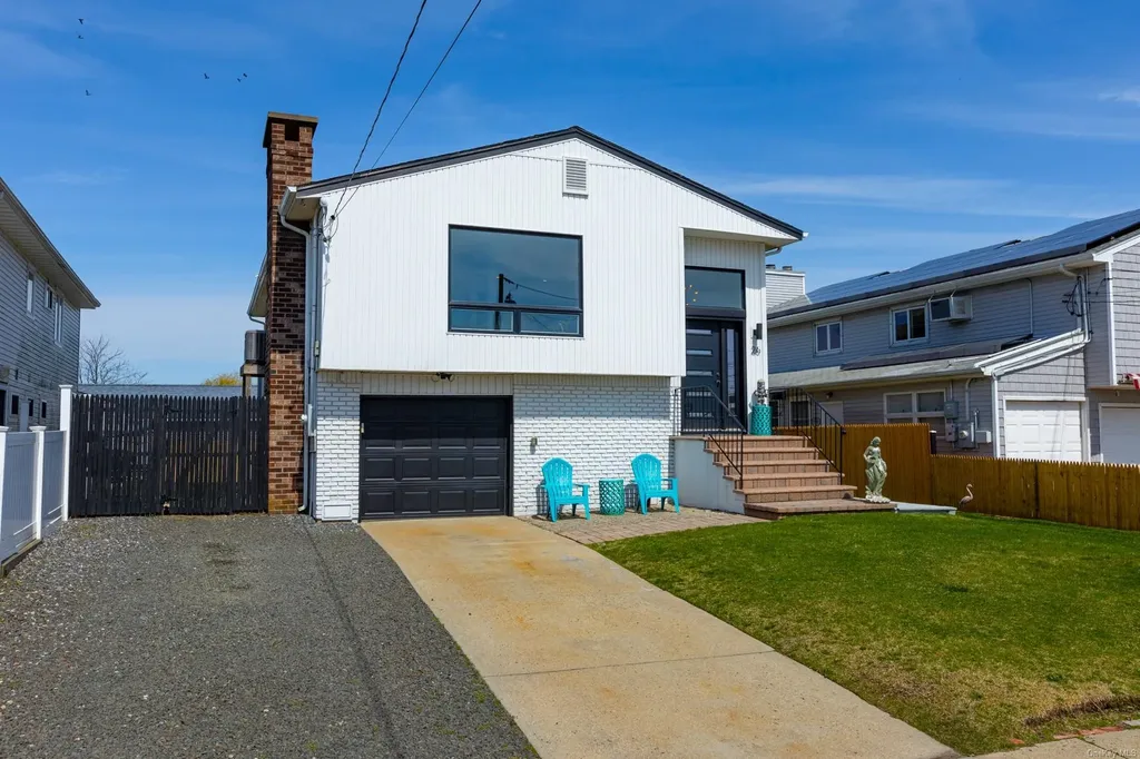26 Bayview Avenue W Babylon NY 11757