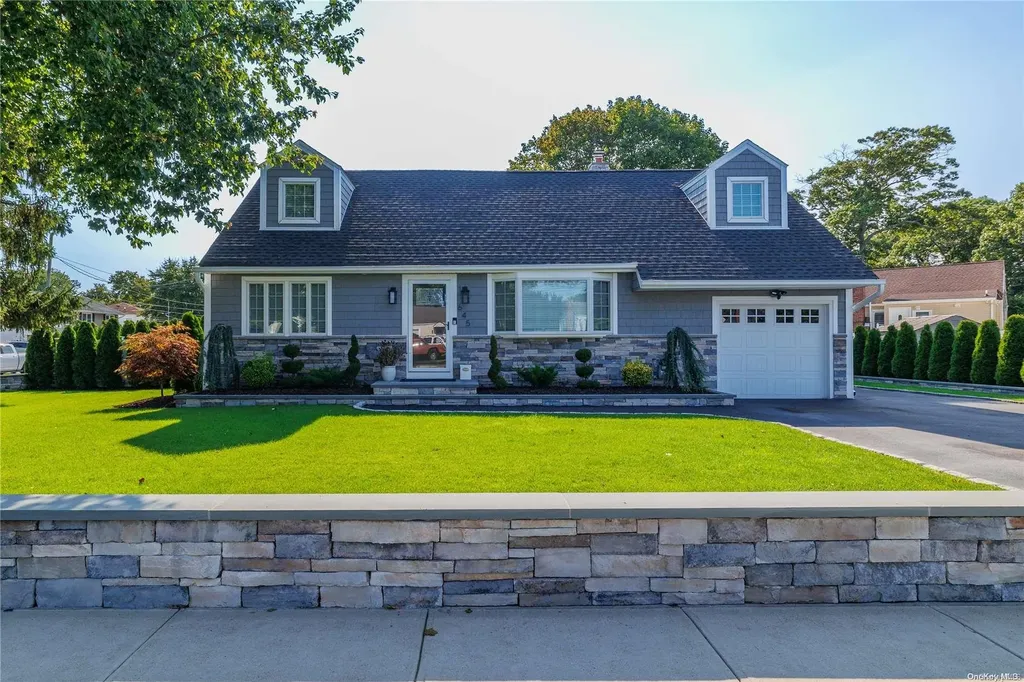 645 Hawkins Boulevard Copiague NY 11726