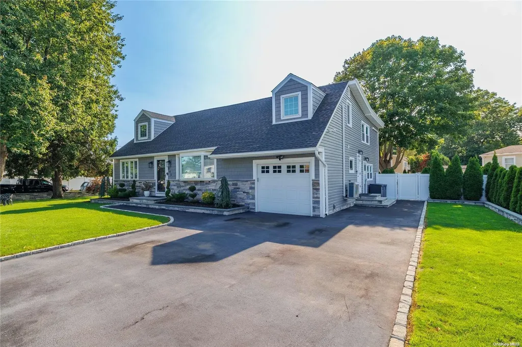 645 Hawkins Boulevard Copiague NY 11726