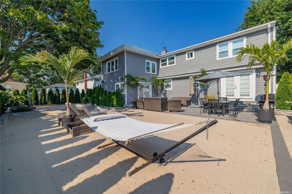 645 Hawkins Boulevard Copiague NY 11726