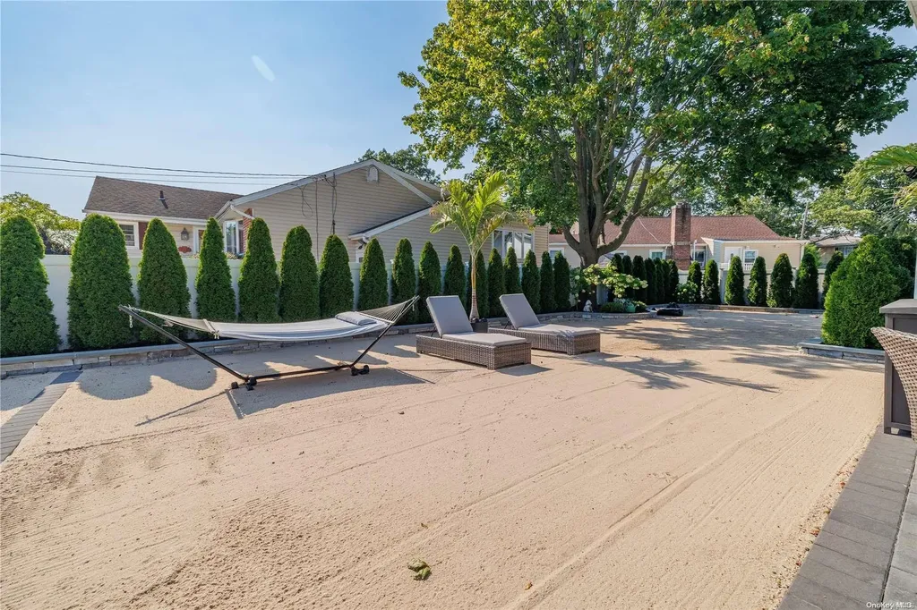 645 Hawkins Boulevard Copiague NY 11726