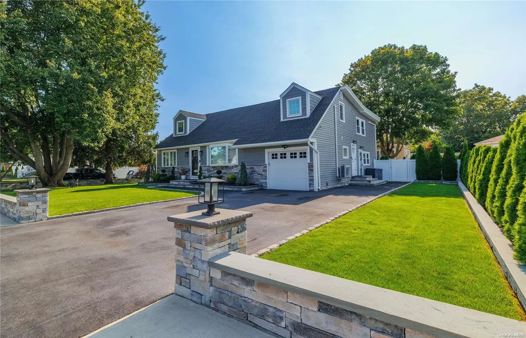 645 Hawkins Boulevard Copiague NY 11726
