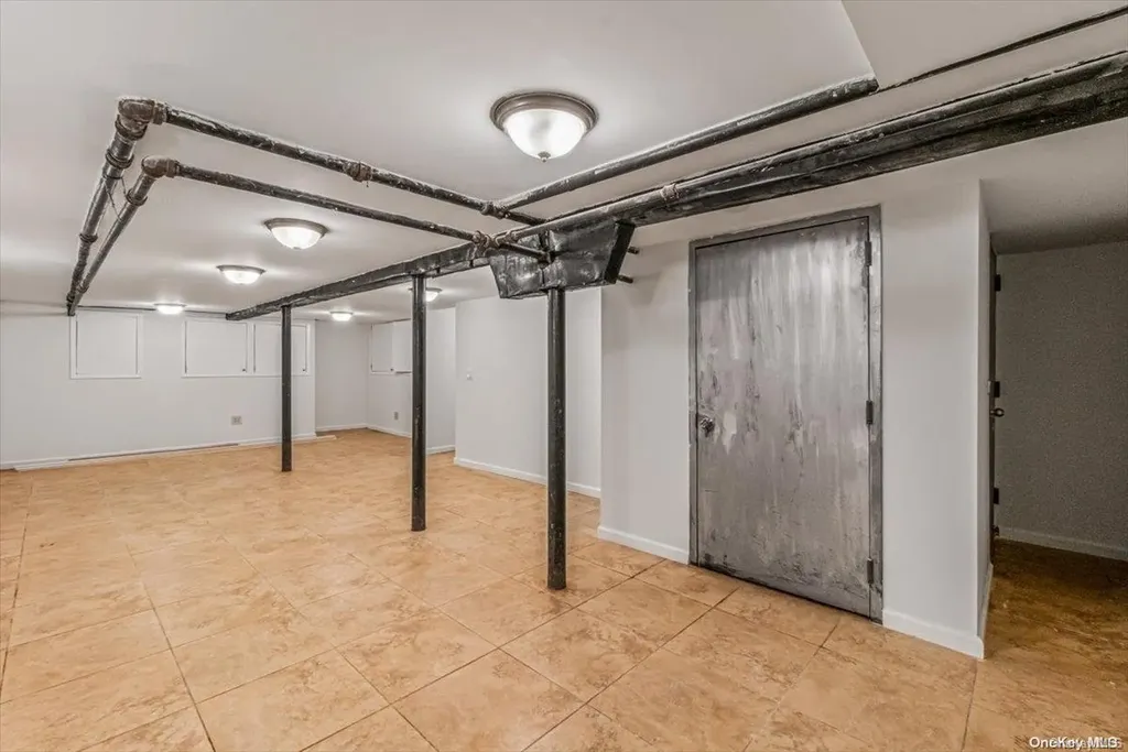 1059 Vincent Avenue Bronx NY 10465