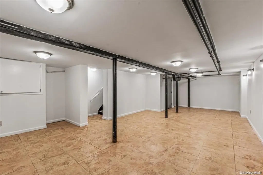 1059 Vincent Avenue Bronx NY 10465