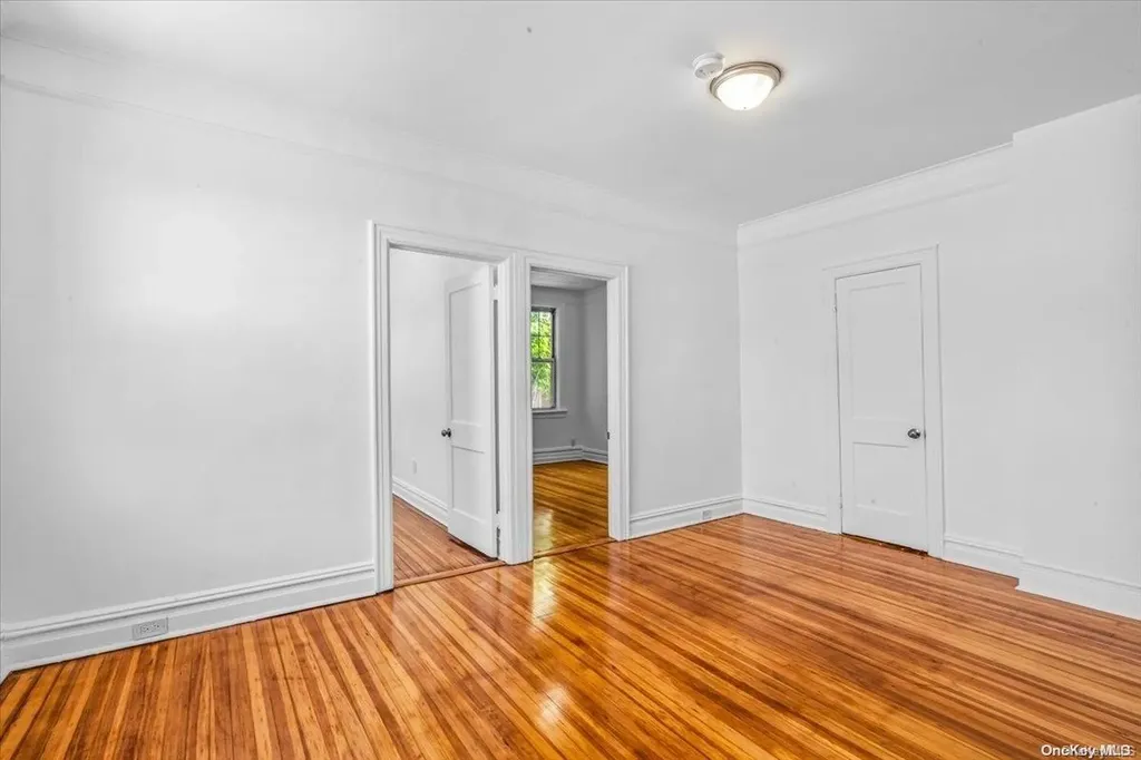 1059 Vincent Avenue Bronx NY 10465