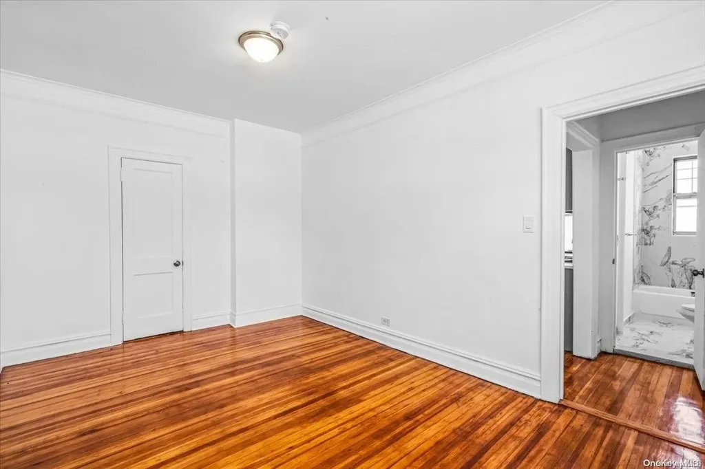 1059 Vincent Avenue Bronx NY 10465