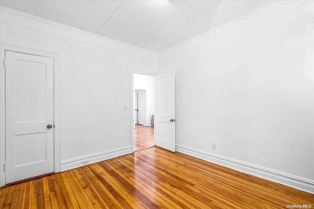 1059 Vincent Avenue Bronx NY 10465