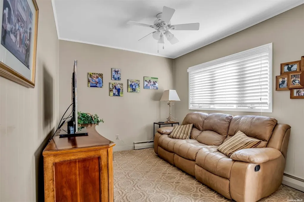 24 W Lane Drive Plainview NY 11803
