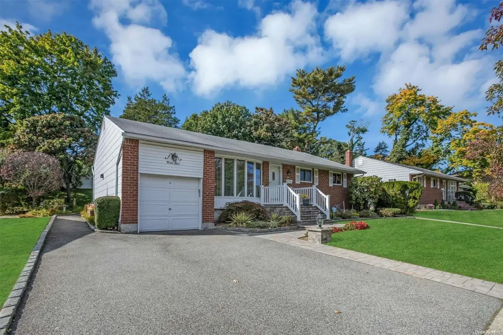 24 W Lane Drive Plainview NY 11803