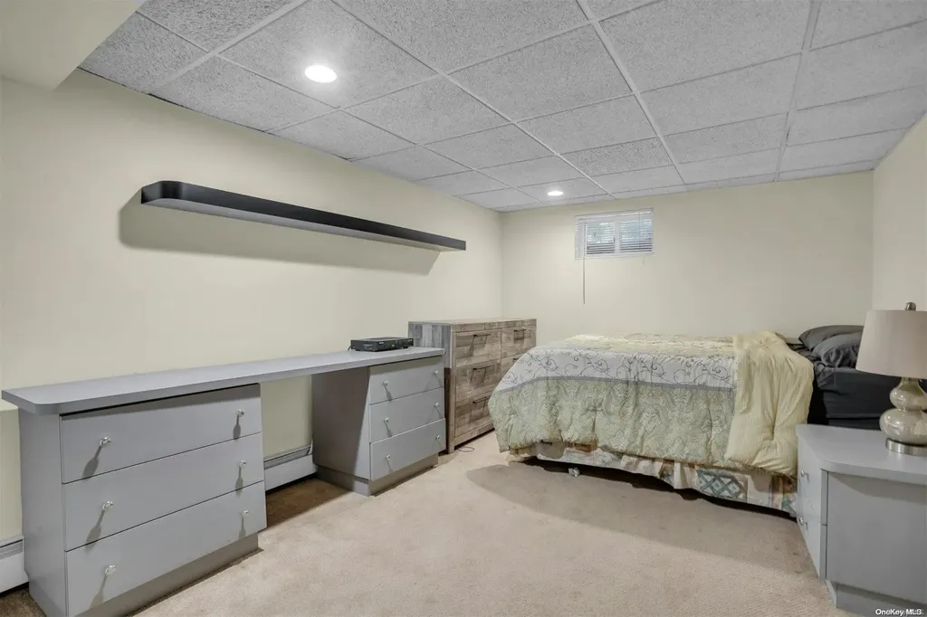 24 W Lane Drive Plainview NY 11803