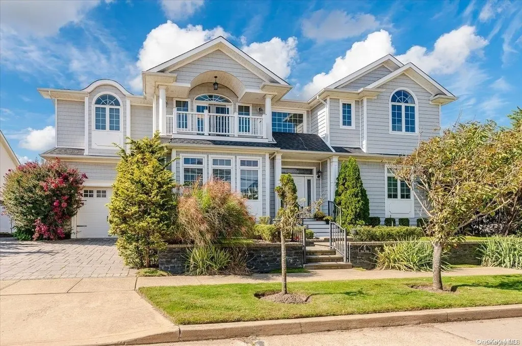 51 Kings Avenue Atlantic Beach NY 11509
