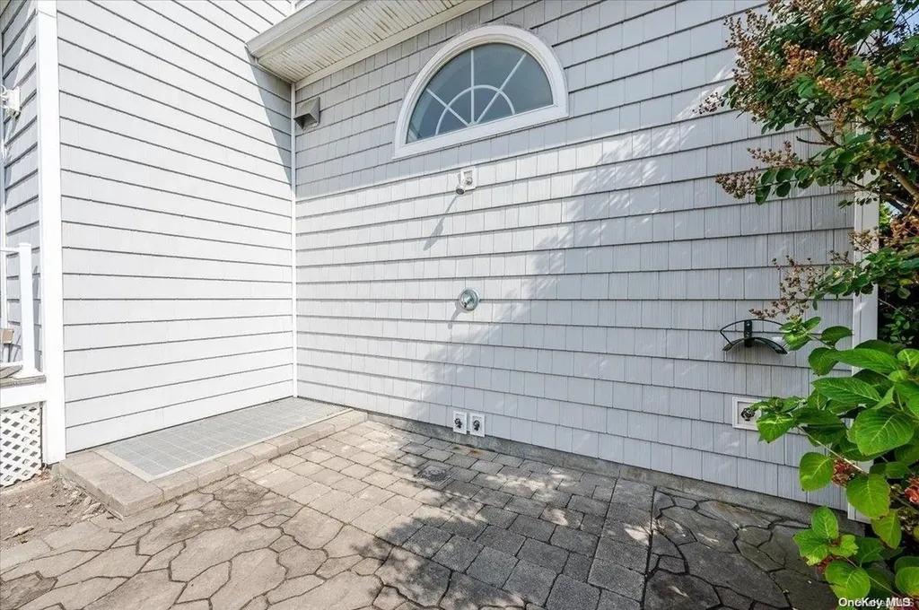 51 Kings Avenue Atlantic Beach NY 11509
