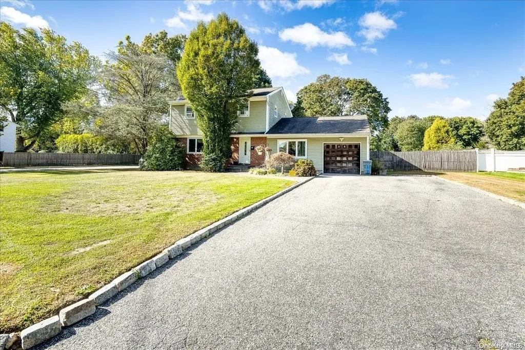 35 Sarina Drive Commack NY 11725
