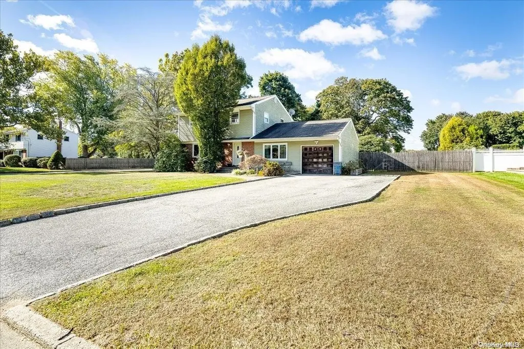 35 Sarina Drive Commack NY 11725