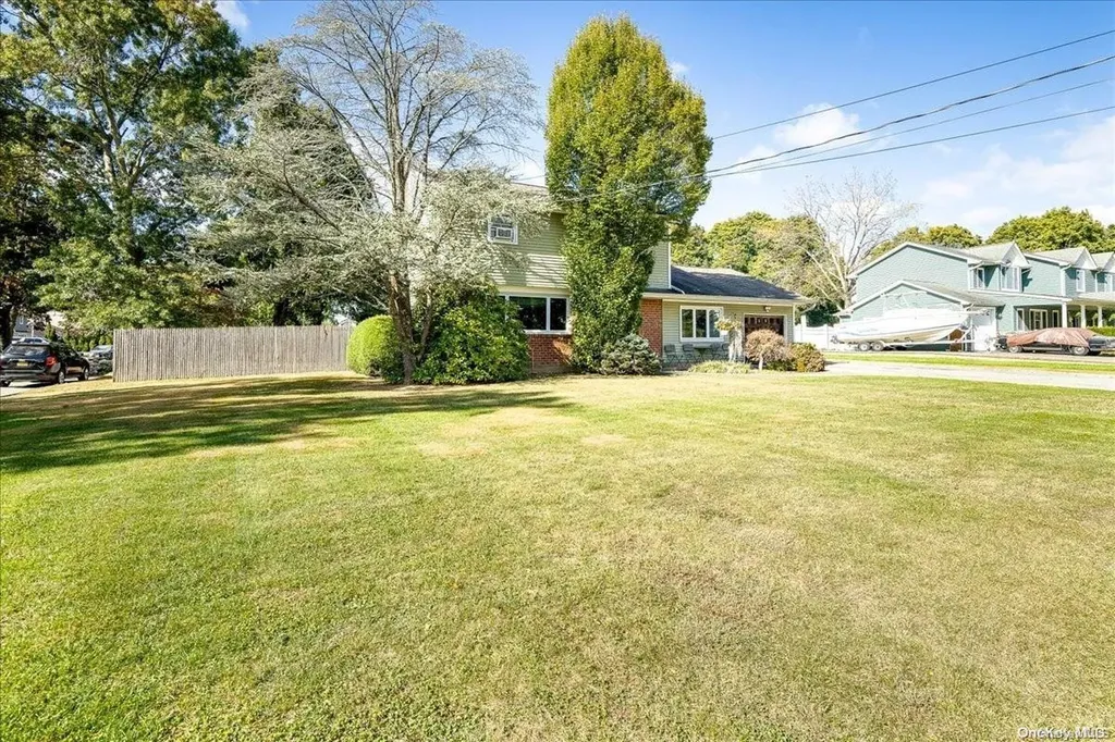 35 Sarina Drive Commack NY 11725