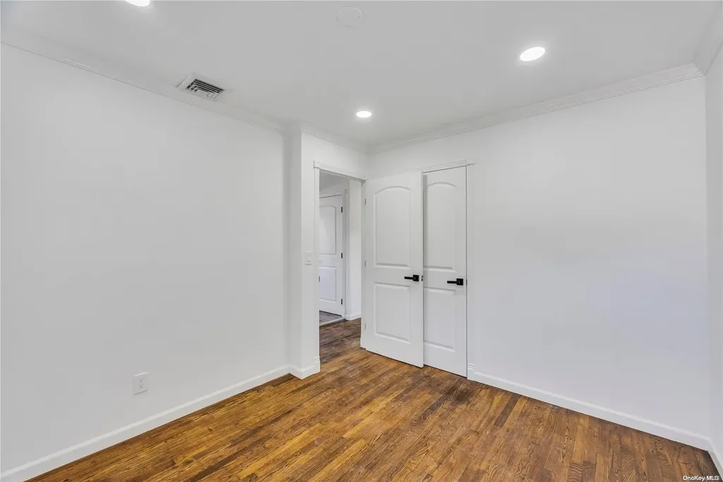 1070 Ocean Avenue Bay Shore NY 11706