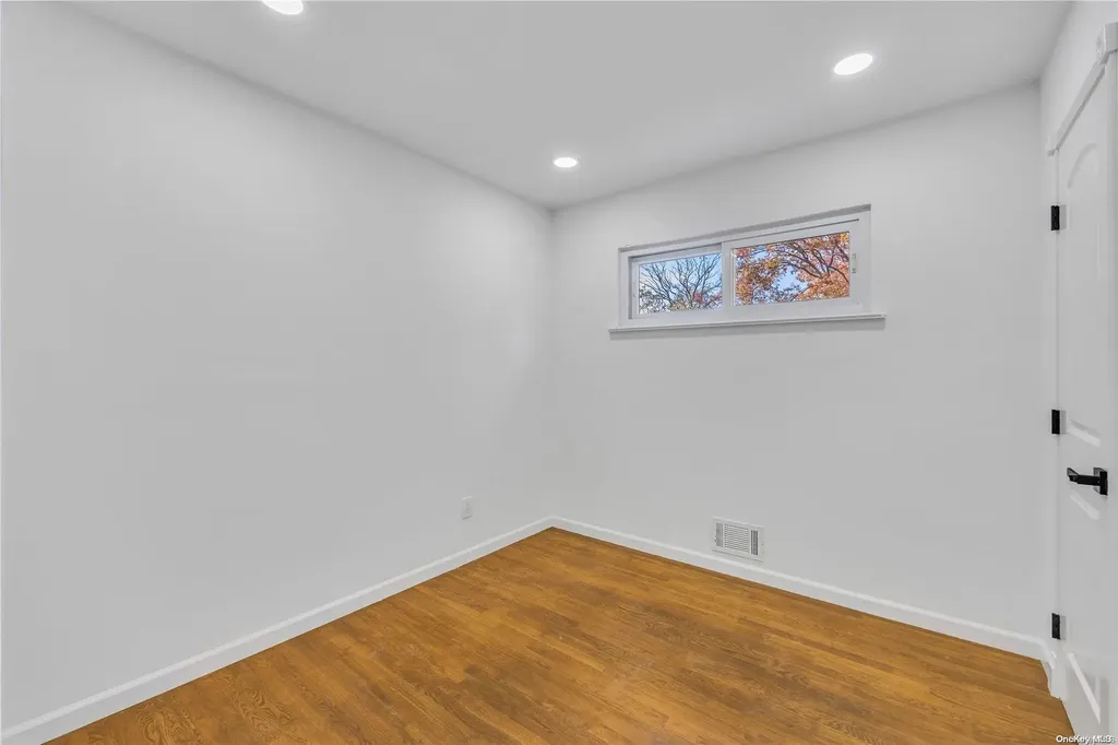 1070 Ocean Avenue Bay Shore NY 11706