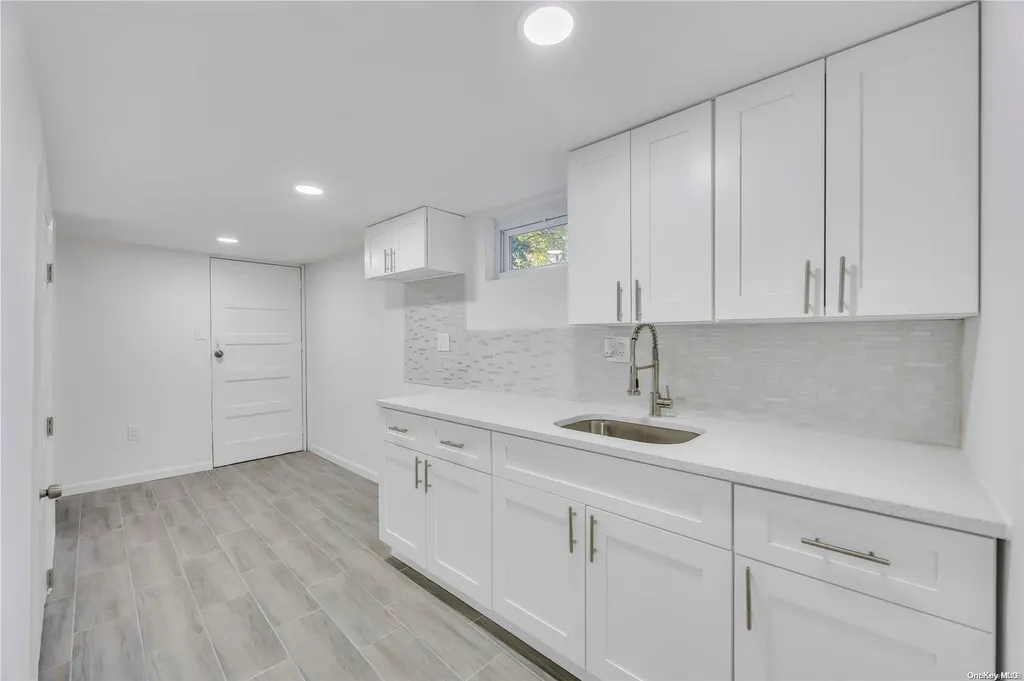 1070 Ocean Avenue Bay Shore NY 11706