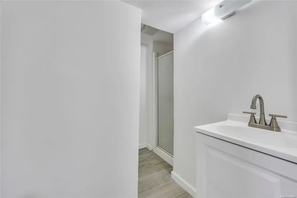 1070 Ocean Avenue Bay Shore NY 11706