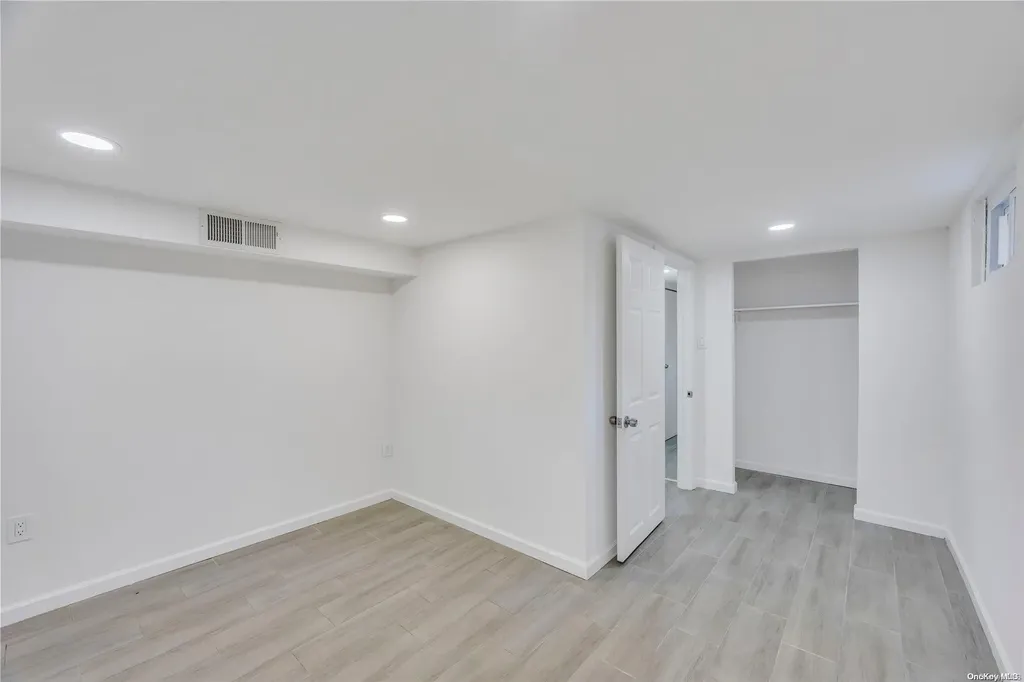 1070 Ocean Avenue Bay Shore NY 11706