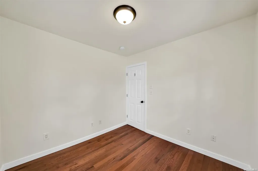 38 Broadway Shirley NY 11967