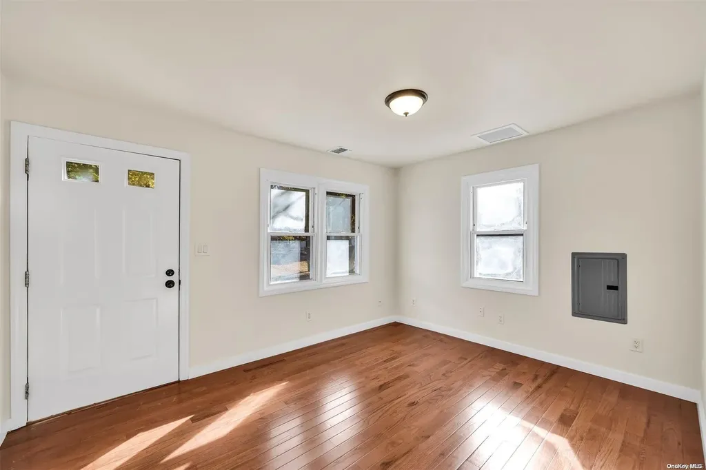 38 Broadway Shirley NY 11967