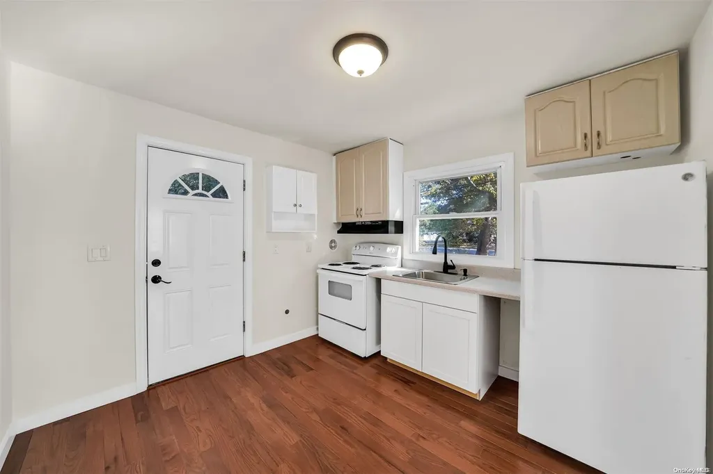 38 Broadway Shirley NY 11967